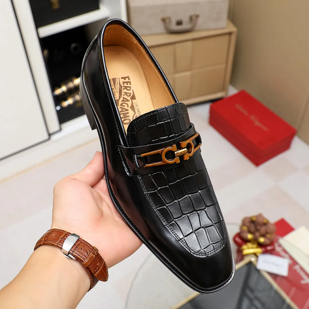Men's shoes 💰460🕷🕷🐂【Ferragamo】Ferragamo Popular fashionable casual shoes🇨🇳Official website counter 1:1 production, original mold opening💯Good quality can be seen, imported high-end first-layer waxed calfskin, water-dyed🐂leather lining🌿very clear texture, high-quality waterproof, non-slip and wear-resistant outsole🎋high quality and low price, truly handmade🍓2 colors available! Code number 38-44......(45.46 customized)